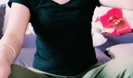 娱乐吃瓜酱去医院尴尬,尴尬场面引网友热议