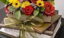 娱乐吃瓜酱花瓶视频,花瓶视频背后的故事揭秘