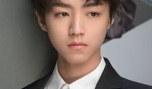 王俊凯吃瓜娱乐视频下载,揭秘明星幕后趣事