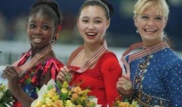 爱娱乐的吃瓜花,揭秘娱乐圈背后的那些事儿