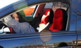 娱乐吃瓜酱男友追公交车,娱乐吃瓜酱现场直播浪漫一幕